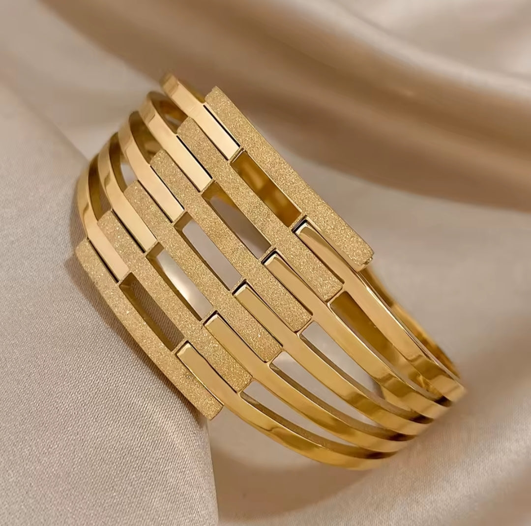 Irida Bracelet