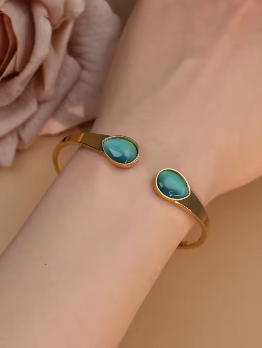 Iriana Bracelet
